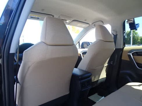Certified 2025 Toyota RAV4 LE AWD/4WD image 22