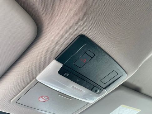 Certified 2025 Nissan Rogue SV image 26