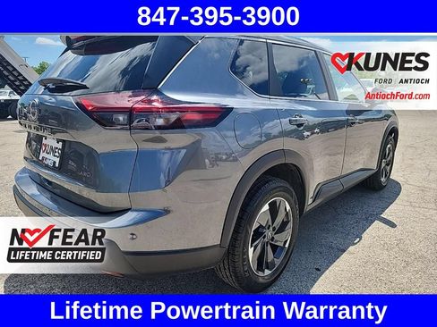 Used 2025 Nissan Rogue SV AWD/4WD image 17