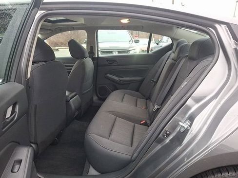 Used 2025 Nissan Altima 2.5 SV w/ SV Special Edition Package image 10