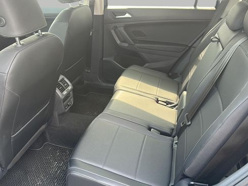 Used 2019 Volkswagen Tiguan SE AWD/4WD image 21