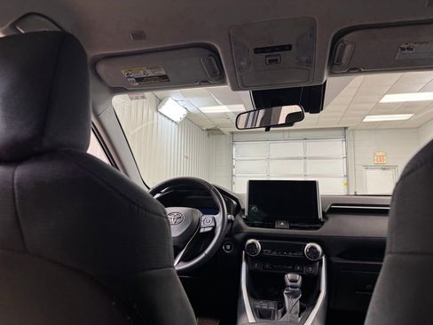 Used 2023 Toyota RAV4 XLE w/ XLE Grade Weather Package AWD/4WD image 20