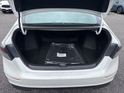 New 2026 Honda Accord LX image 15