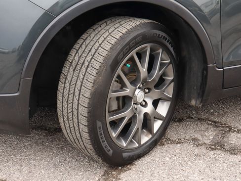 Used 2018 Buick Encore Sport Touring image 16