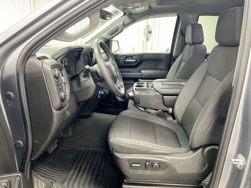 Used 2022 Chevrolet Silverado 1500 Custom w/ Safety Confidence Package AWD/4WD image 19