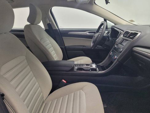 Used 2018 Ford Fusion S image 21