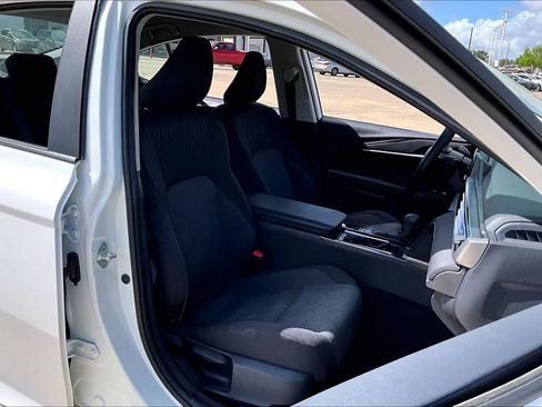 Used 2025 Toyota Camry LE FWD image 16