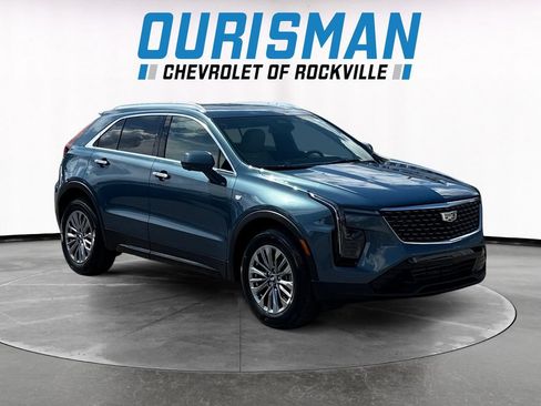 Used 2025 Cadillac XT4 Premium Luxury FWD image 1