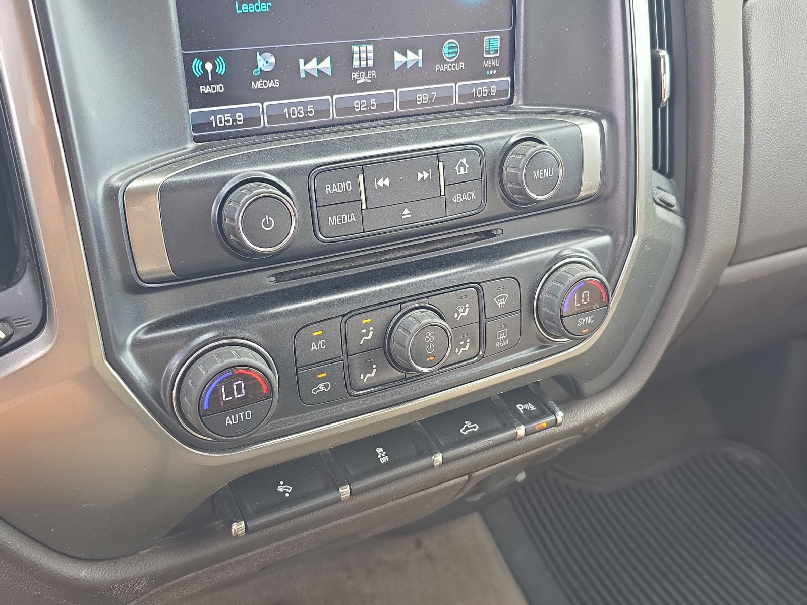 Used 2018 Chevrolet Silverado 1500 LT w/ Texas Edition RWD image 21