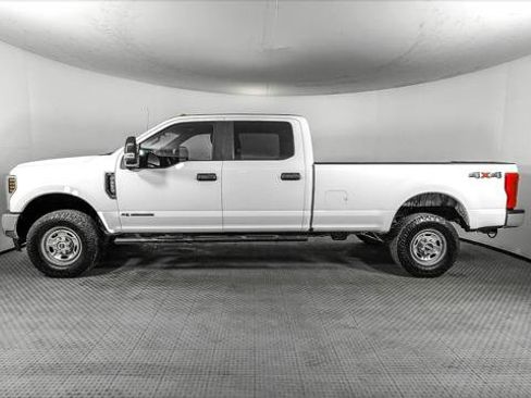 Used 2019 Ford F250 XL w/ Power Equipment Group AWD/4WD image 3
