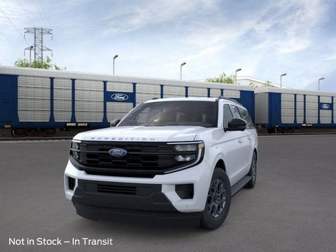 New 2026 Ford Expedition Max Active RWD image 2