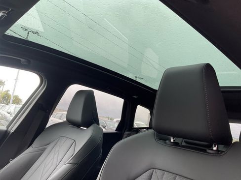 Certified 2025 BMW X3 xDrive30i w/ Premium Package image 21