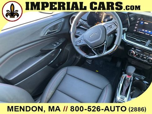 New 2026 Chevrolet Trax RS w/ Sunroof Package image 18