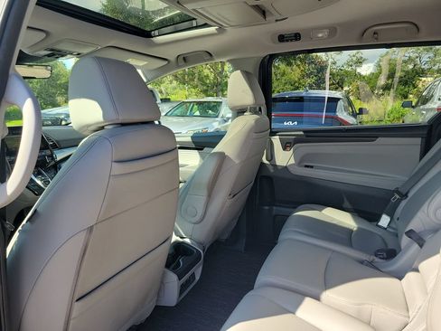 Used 2021 Honda Odyssey Touring image 25