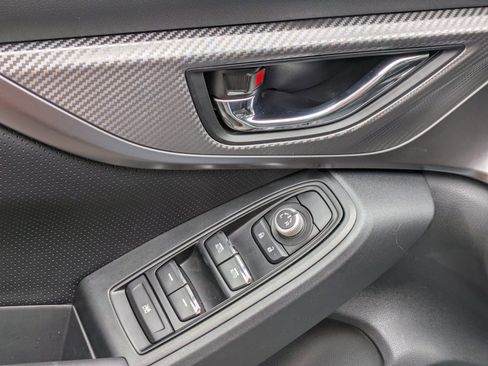 Used 2023 Subaru Crosstrek 2.5i Limited image 12