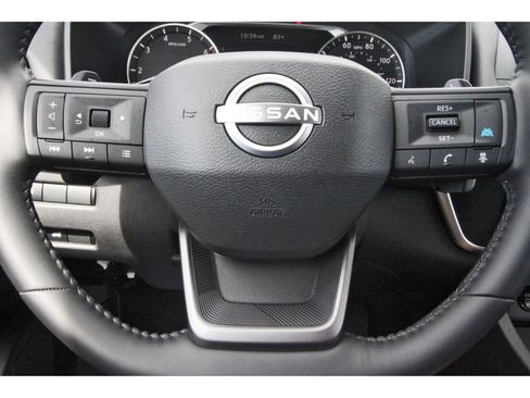 Certified 2025 Nissan Rogue SV w/ SV Premium Package FWD image 18