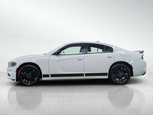 Used 2020 Dodge Charger SXT w/ Plus Group image 2