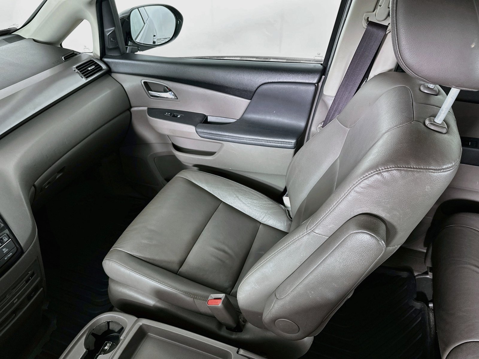 Used 2015 Honda Odyssey Touring image 24