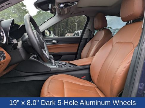 Used 2019 Alfa Romeo Giulia AWD image 13