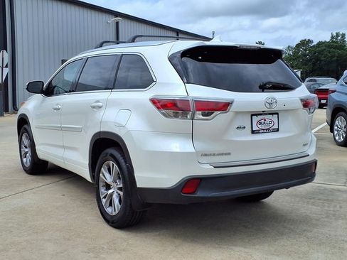 Used 2014 Toyota Highlander XLE FWD image 7