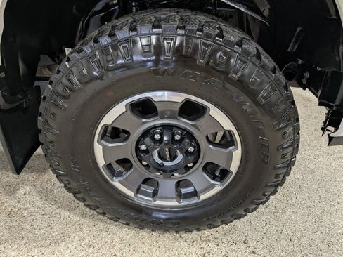 Used 2024 Ford F250 Platinum w/ Tremor Off-Road Package image 16