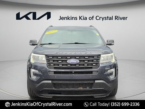 Used 2017 Ford Explorer Sport w/ Equipment Group 401A AWD/4WD image 17