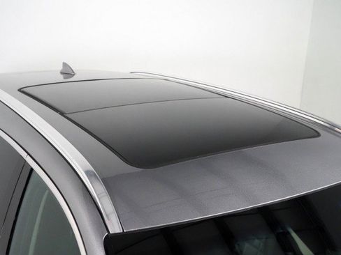 Used 2025 Genesis GV80 3.5T Prestige image 4