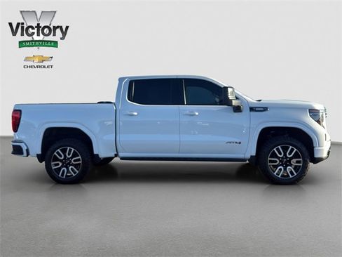 Used 2022 GMC Sierra 1500 AT4 w/ AT4 Preferred Package image 7