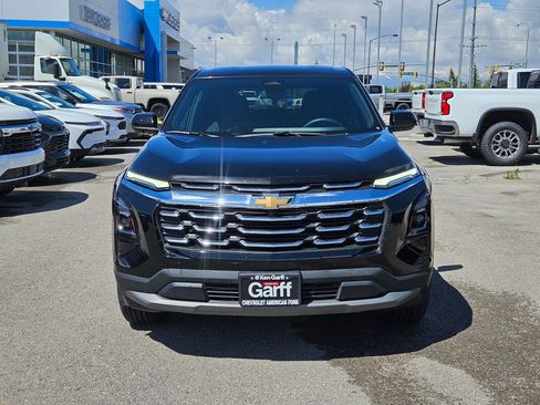 Used 2026 Chevrolet Equinox LT AWD/4WD image 9