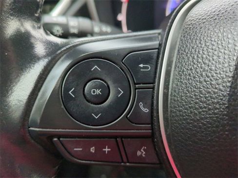 Used 2023 Toyota Corolla Cross XLE image 24