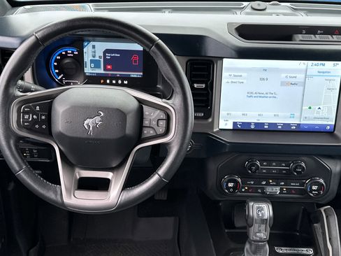 Used 2021 Ford Bronco Outer Banks image 13