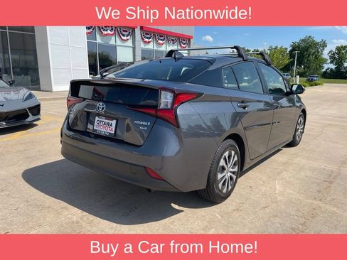 Used 2022 Toyota Prius XLE AWD/4WD image 5