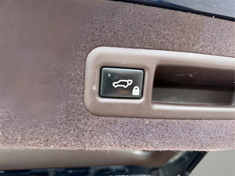 Used 2018 Lexus RX 350L FWD w/ Premium Package image 38