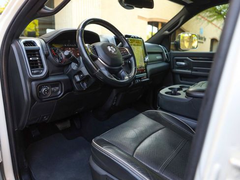 Used 2021 RAM 2500 Laramie AWD/4WD image 7
