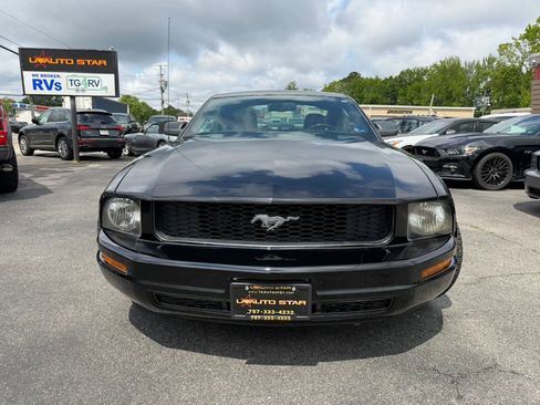 Used 2007 Ford Mustang Premium RWD image 8