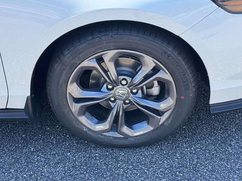 Certified 2023 Honda Accord EX image 7