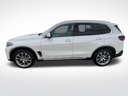 Used 2026 BMW X5 xDrive40i AWD/4WD image 2