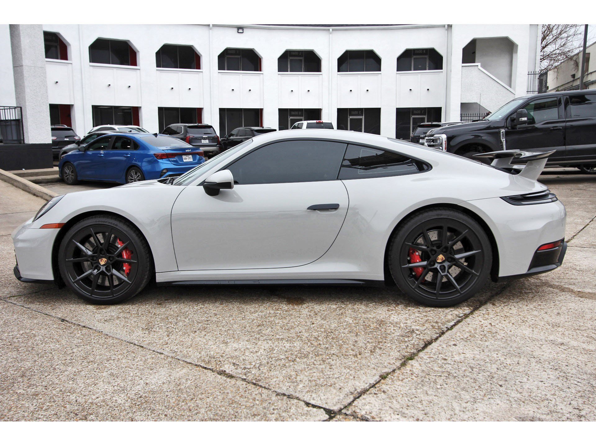 Used 2025 Porsche 911 Carrera S RWD image 4