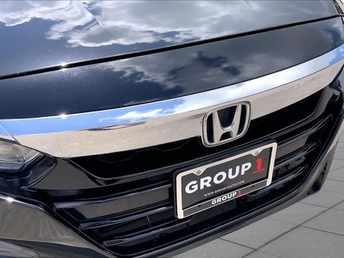 Used 2018 Honda Accord LX image 29