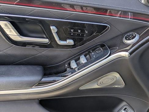 Used 2023 Mercedes-Benz S 580 4MATIC Sedan image 6