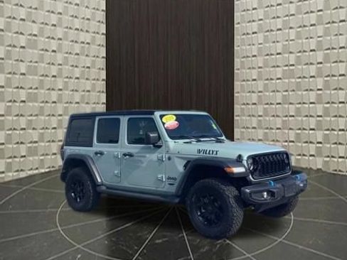 Certified 2024 Jeep Wrangler Unlimited AWD/4WD image 2