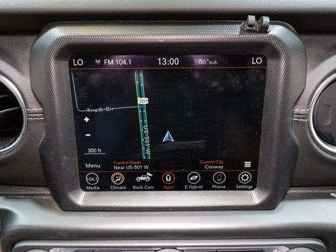 Used 2021 Jeep Wrangler Unlimited Sahara w/ Cold Weather Group image 14