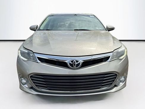 Used 2013 Toyota Avalon Limited image 2