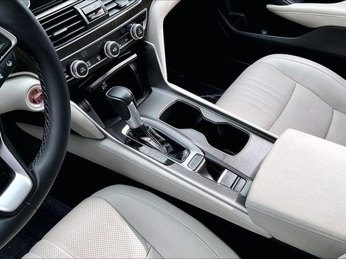 Used 2018 Honda Accord EX-L image 15
