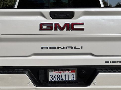 Used 2022 GMC Sierra 3500 Denali image 51