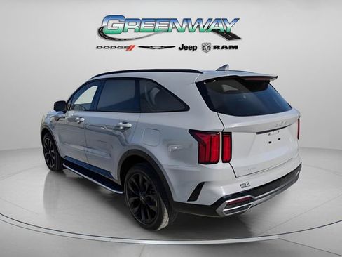 Used 2023 Kia Sorento SX AWD/4WD image 5