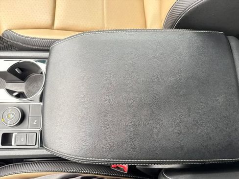 Used 2023 Volkswagen Atlas Cross Sport SE w/ Black Wheel Package image 29