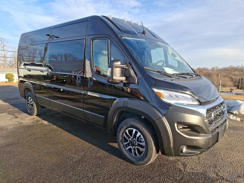 New 2025 RAM ProMaster 2500 w/ Quick Order Package 22H SLT+ image 1