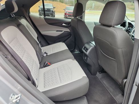 Used 2024 Chevrolet Equinox LT image 43