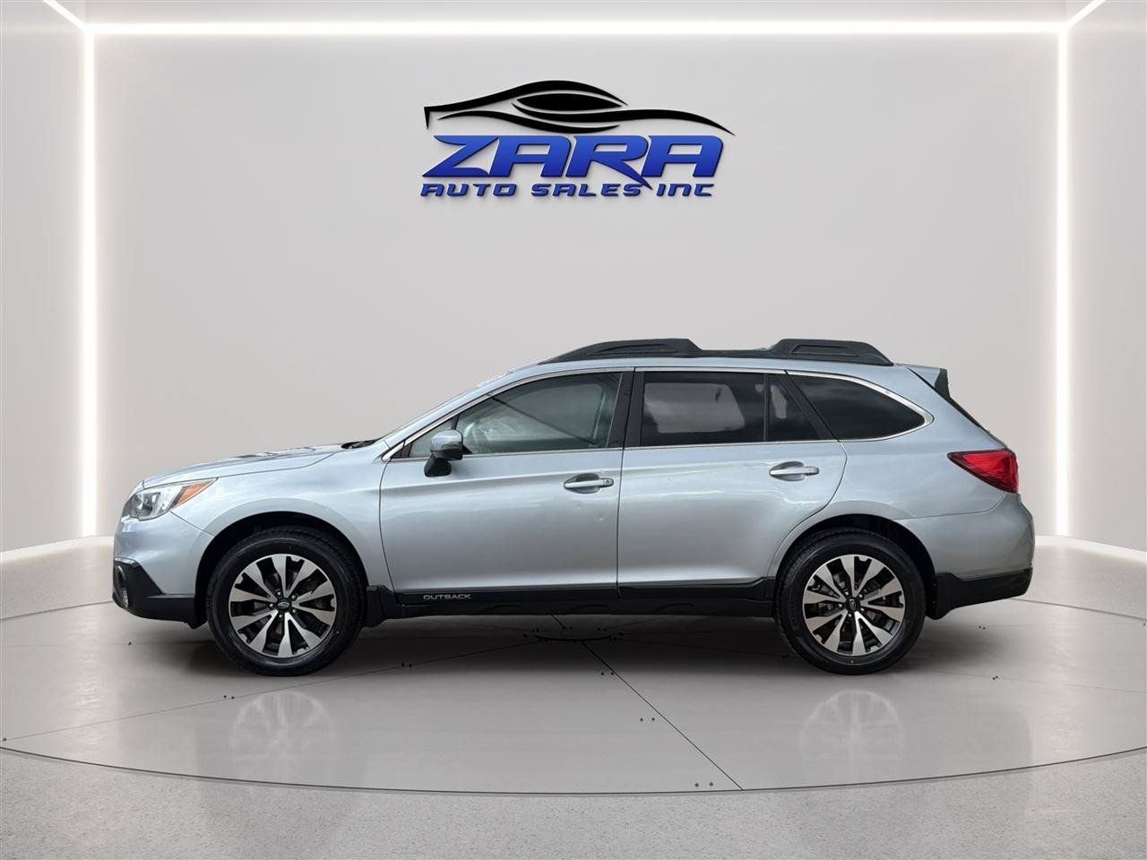 Used 2016 Subaru Outback 2.5i Limited AWD/4WD image 4